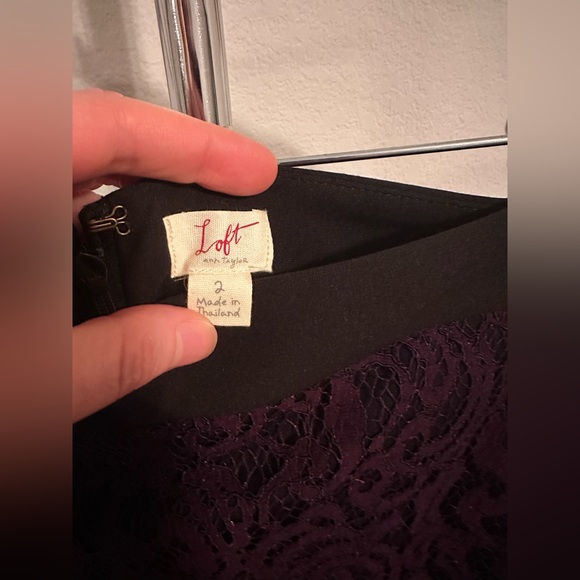 LOFT lace pencil skirt - Picture 3 of 3